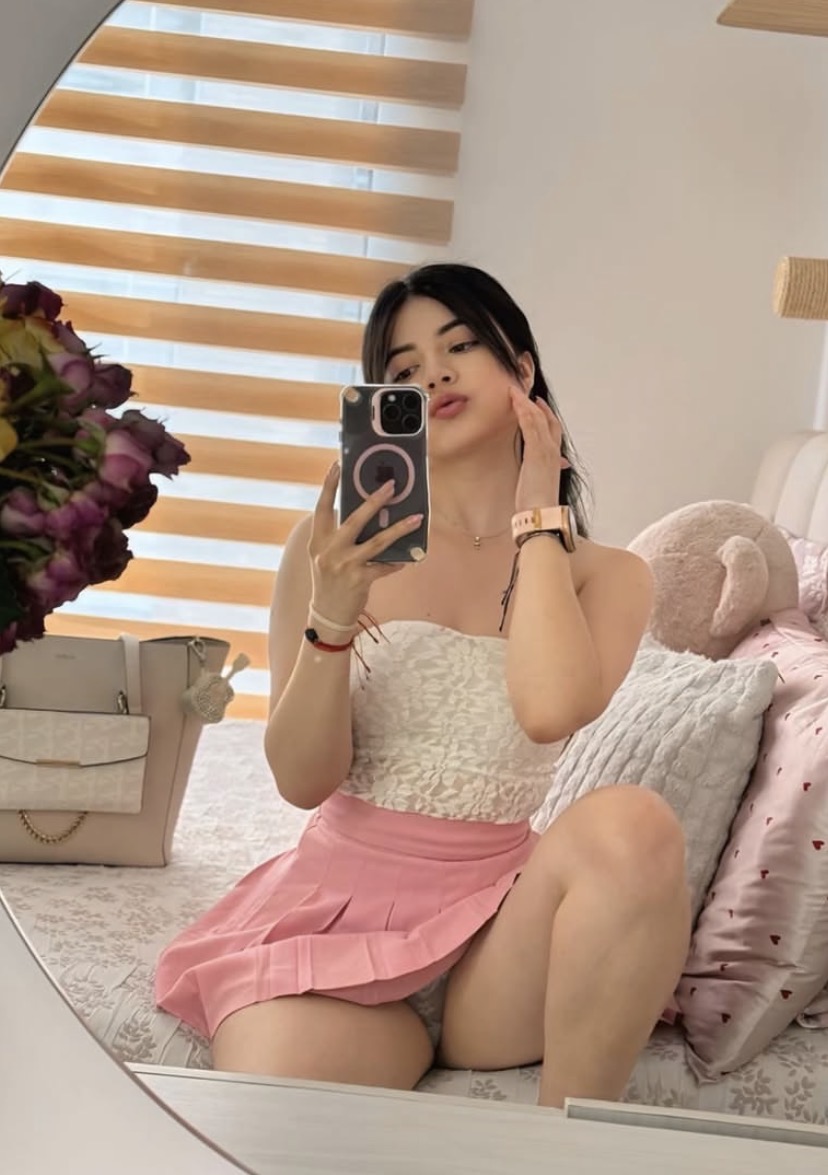 Bozcaada Güzel Bir Gelecek Escort Zeynep